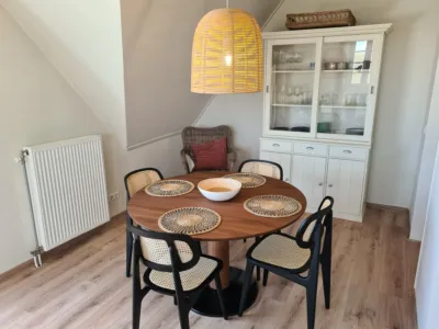 Vakantieappartement Duinhof I 15 in Cadzand aan zee Zeeland eethoek 2