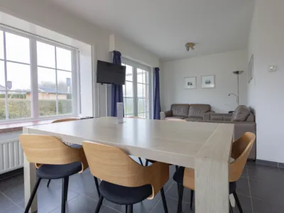 Honingbij vakantiewoning in Cadzand Zeeland woonkamer